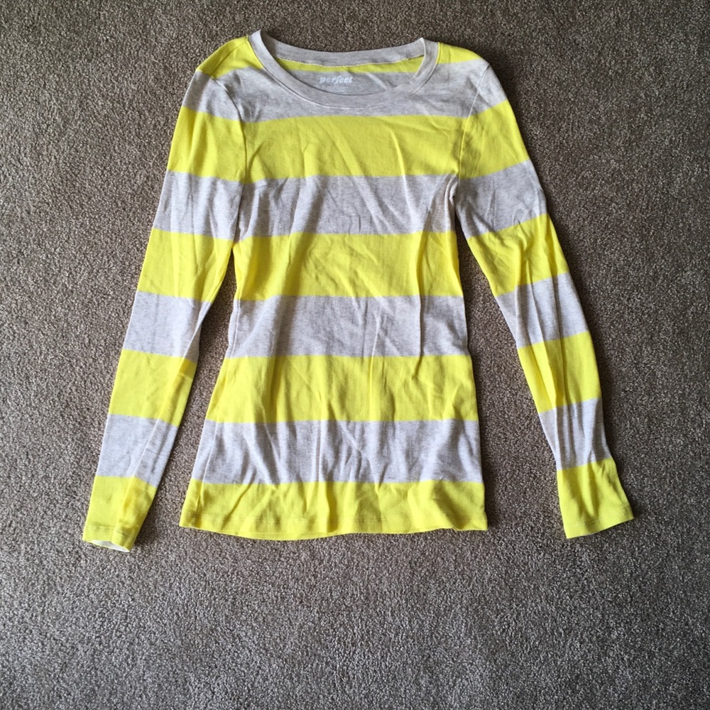 Old Navy medium long sleeve shirt yellow and grey